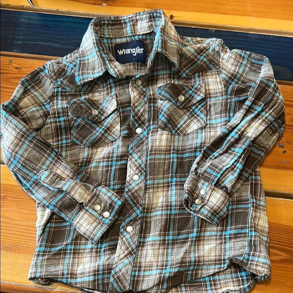 Wrangler Blue and Brown Button Down Shirt Classic Plaid Flannel